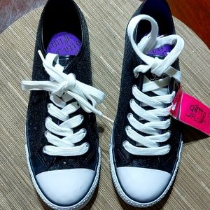 Gotta Flurt women's shoe